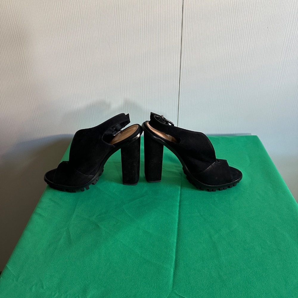 NWB 🔥SCHUTZ  SUEDE LUGG SOLE PEEP TOE SLING BACK SHOES 8 ♥️😍 - Picture 9 of 9